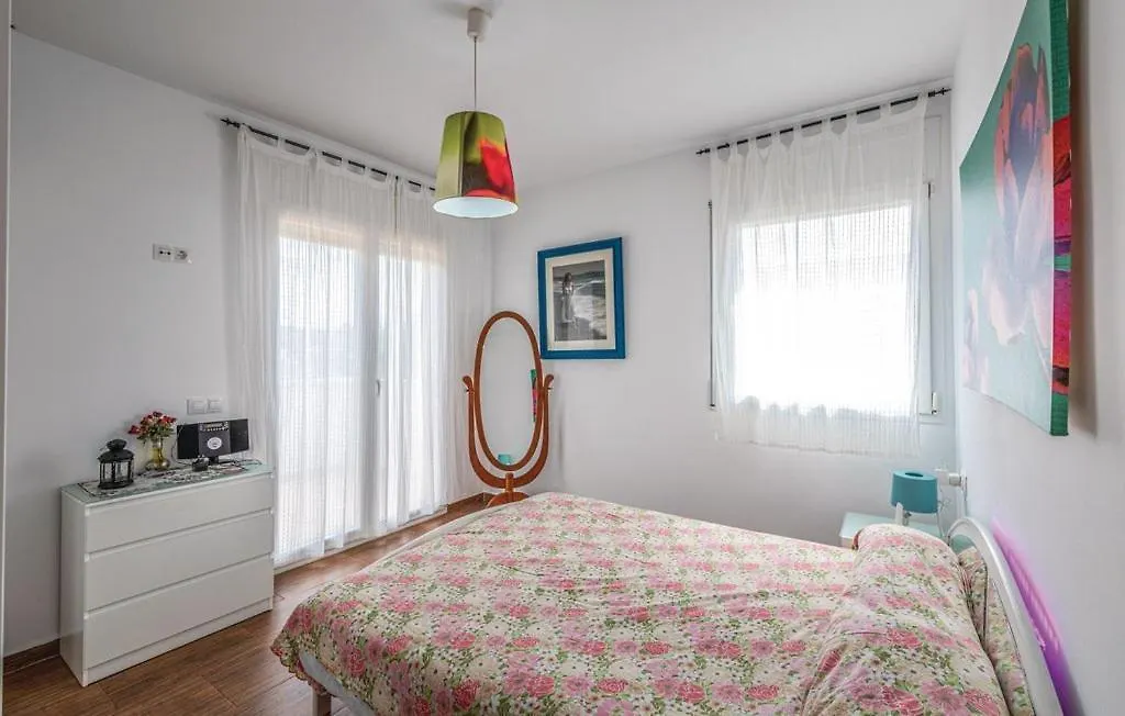 Villa Caravan 6 People 7 Kms Lloret De Mar Vidreres