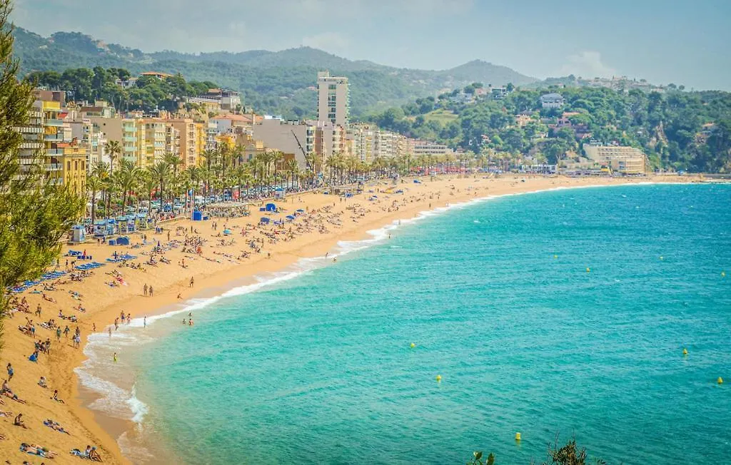 Villa Caravan 6 People 7 Kms Lloret De Mar Vidreres